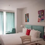 Bougainville Bay Hotel